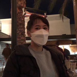 Meet your Posher, Julia